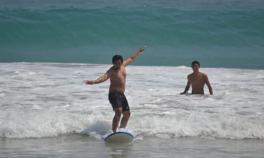 Surf Lesson Pemula
